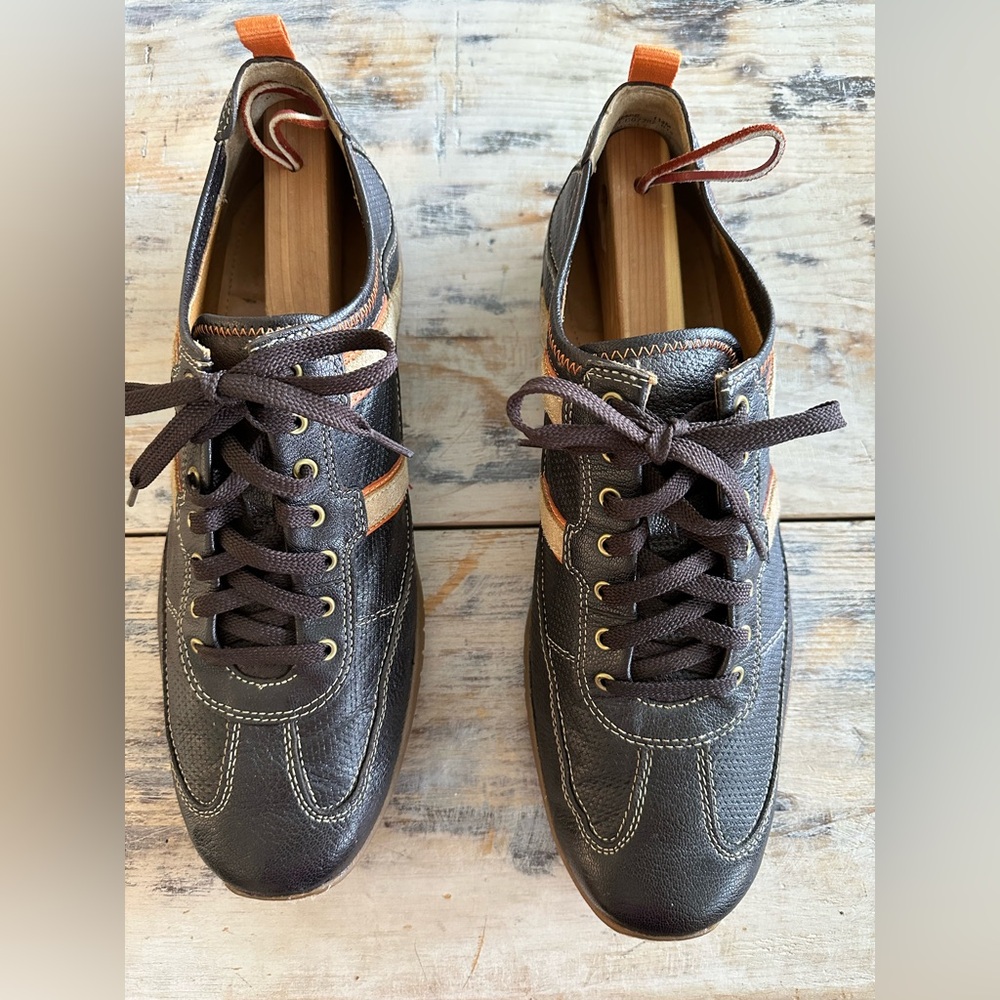 Cole Haan casual shoe size 11.5